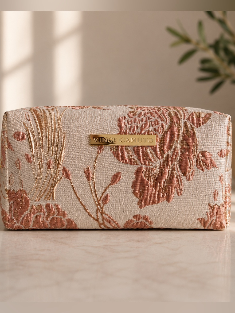 🌸 NWT | Vince Camuto Blush Floral Jacquard Travel Makeup Case